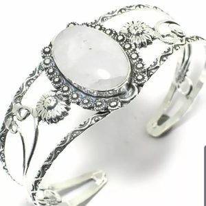 Moonstone handmade silver bracelet (love and frien